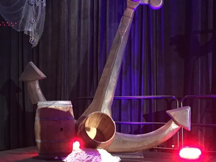 Giant Anchor