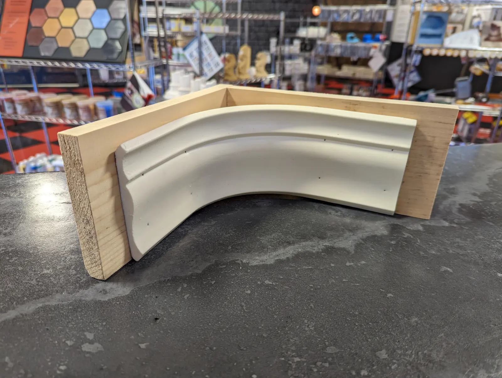 Cast Crown Moulding: finished photo 1