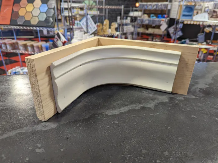 Cast Crown Moulding